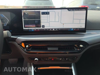 2026 BMW 3 Series Sedan 330i xDrive NA - miniatura 17