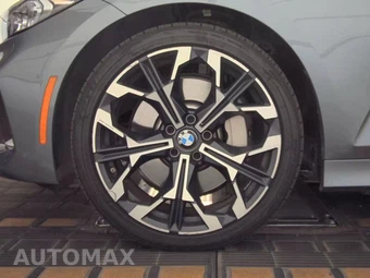 2026 BMW 3 Series Sedan 330i xDrive NA - miniatura 9