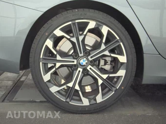 2026 BMW 3 Series Sedan 330i xDrive NA - miniatura 11