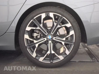 2026 BMW 3 Series Sedan 330i xDrive NA - miniatura 12
