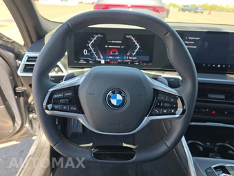 2026 BMW 3 Series Sedan 330i xDrive NA - miniatura 16