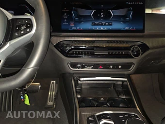 2026 BMW 3 Series Sedan 330i xDrive NA M SPORT LINE - miniatura 17