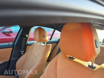 2026 BMW 3 Series Sedan 330i xDrive NA M SPORT LINE - miniatura 20