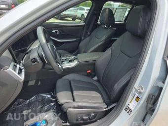 2026 BMW 3 Series Sedan 330i xDrive NA M SPORT LINE - miniatura 3