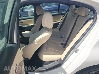 2026 BMW 3 Series Sedan 330i xDrive NA M SPORT LINE - miniatura 13