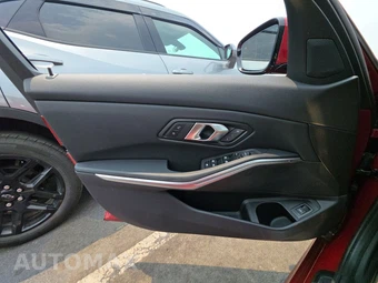2026 BMW 3 Series Sedan 330i xDrive NA M SPORT LINE - miniatura 15