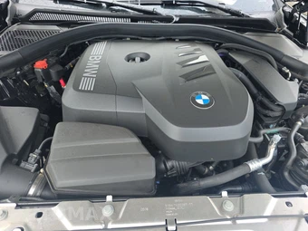 2026 BMW 3 Series Sedan 330i xDrive - miniatura 16