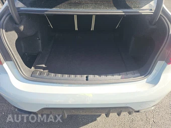 2026 BMW 3 Series Sedan M340i - miniatura 17