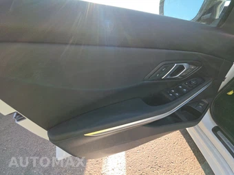 2026 BMW 3 Series Sedan M340i xDrive NA - miniatura 9