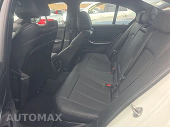2026 BMW 3 Series Sedan M340i xDrive NA - miniatura 13