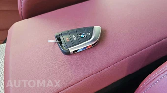 2026 BMW 3 Series Sedan M340i xDrive NA - miniatura 18