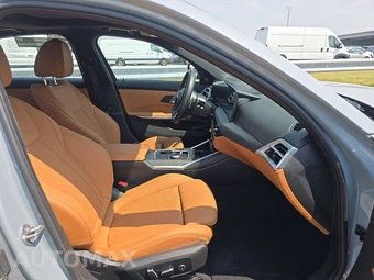 2026 BMW 3 Series Sedan M340i xDrive – miniatura 14