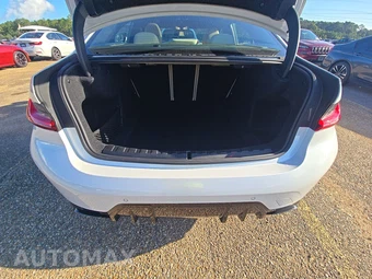 2026 BMW 3 Series Sedan M340i xDrive - miniatura 17