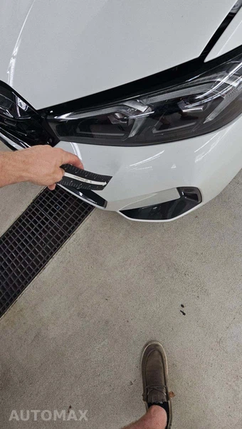 2026 BMW 3 Series Sedan M340i xDrive - miniatura 26