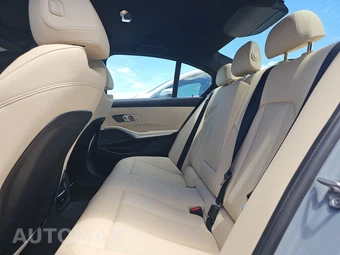 2026 BMW 3 Series Sedan M340i xDrive - miniatura 13