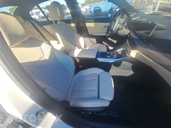 2026 BMW 3 Series Sedan M340i xDrive - miniatura 8