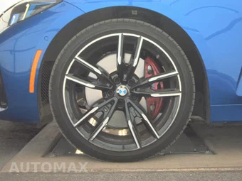 2026 BMW 4 Series Coupe M440i xDrive - miniatura 9
