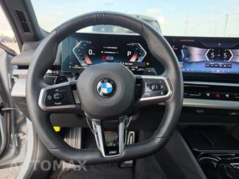 2026 BMW 5 Series Sedan 530i M SPORT LINE - miniatura 10