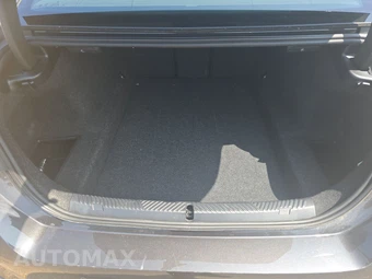 2026 BMW 5 Series Sedan 530i M SPORT LINE - miniatura 17