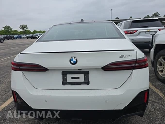 2026 BMW 5 Series Sedan 530i M SPORT LINE - miniatura 5