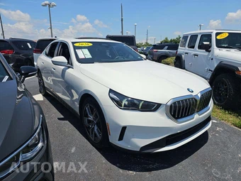 2026 BMW 5 Series Sedan 530i - miniatura 4
