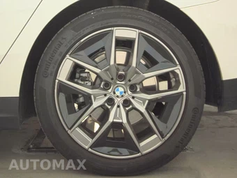 2026 BMW 5 Series Sedan 530i - miniatura 12