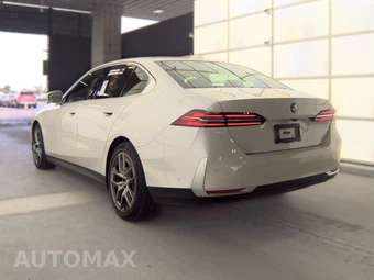 2026 BMW 5 Series Sedan 530i - miniatura 8