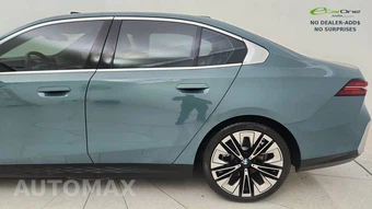 2026 BMW 5 Series Sedan 530i - miniatura 4