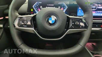2026 BMW 5 Series Sedan 530i - miniatura 42