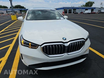 2026 BMW 5 Series Sedan 530i - miniatura 2