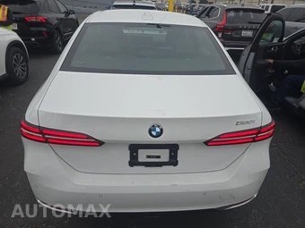 2026 BMW 5 Series Sedan 530i - miniatura 5