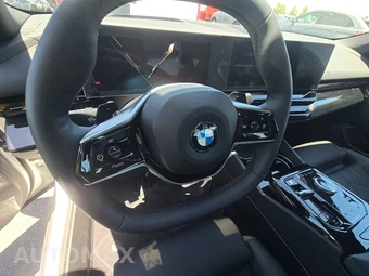 2026 BMW 5 Series Sedan 530i - miniatura 10
