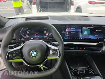 2026 BMW 5 Series Sedan 530i - miniatura 17
