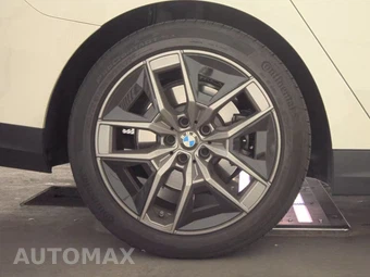2026 BMW 5 Series Sedan 530i - miniatura 11