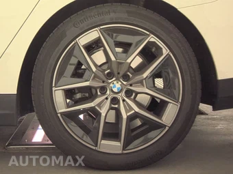 2026 BMW 5 Series Sedan 530i - miniatura 12