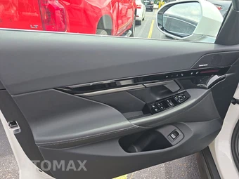 2026 BMW 5 Series Sedan 530i - miniatura 15