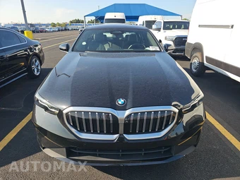 2026 BMW 5 Series Sedan 530i - miniatura 2