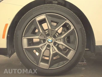 2026 BMW 5 Series Sedan 530i - miniatura 9