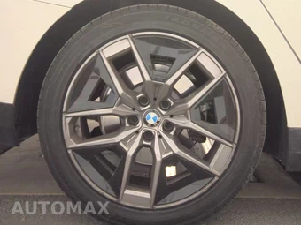 2026 BMW 5 Series Sedan 530i - miniatura 11