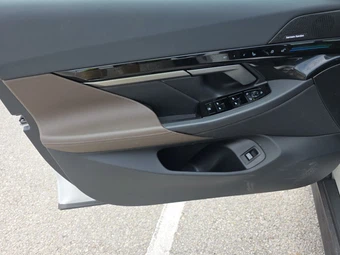 2026 BMW 5 Series Sedan 530i - miniatura 15
