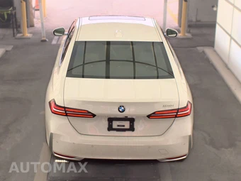 2026 BMW 5 Series Sedan 530i - miniatura 6