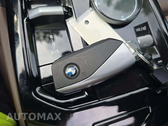 2026 BMW 5 Series Sedan 530i - miniatura 8