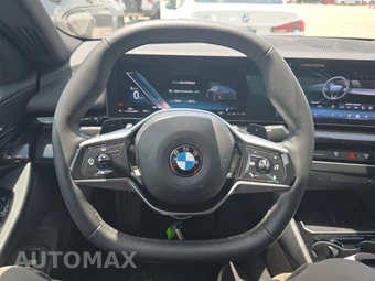2026 BMW 5 Series Sedan 530i - miniatura 16