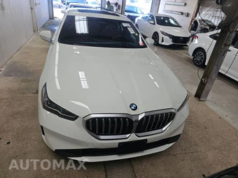 2026 BMW 5 Series Sedan 530i - miniatura 2