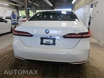 2026 BMW 5 Series Sedan 530i - miniatura 5