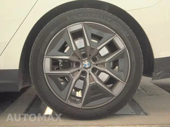 2026 BMW 5 Series Sedan 530i - miniatura 12