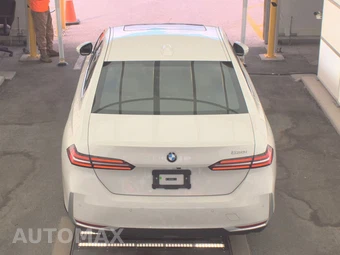 2026 BMW 5 Series Sedan 530i - miniatura 6