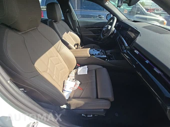 2026 BMW 5 Series Sedan 530i - miniatura 14