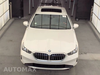 2026 BMW 5 Series Sedan 530i - miniatura 2