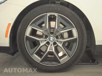 2026 BMW 5 Series Sedan 530i - miniatura 9